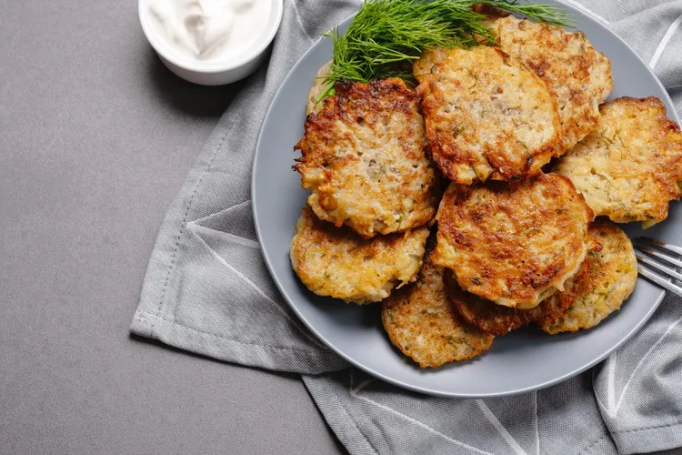 Cashew and lentil patties