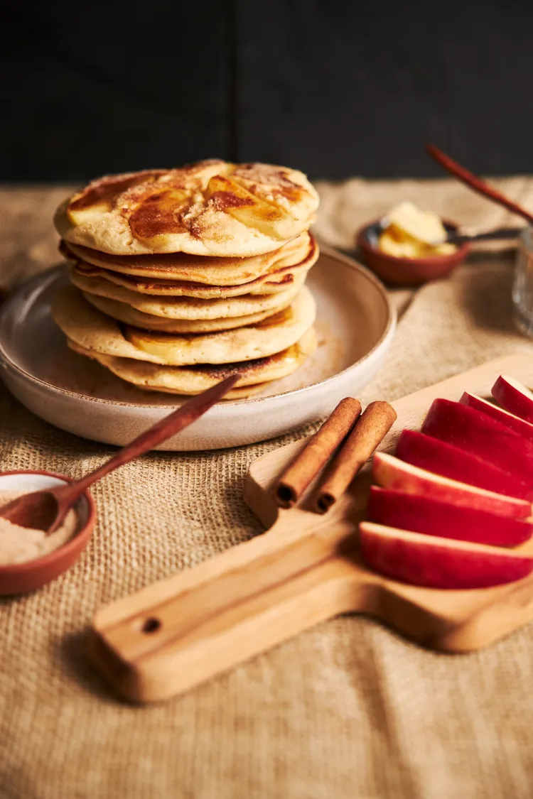 Cinnamon apple pancakes