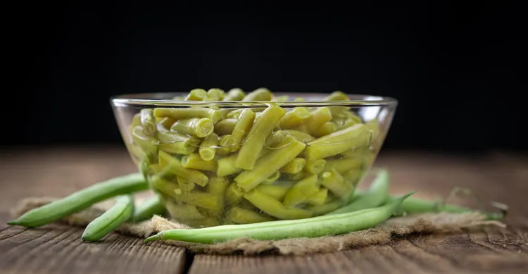 Garlicky green beans