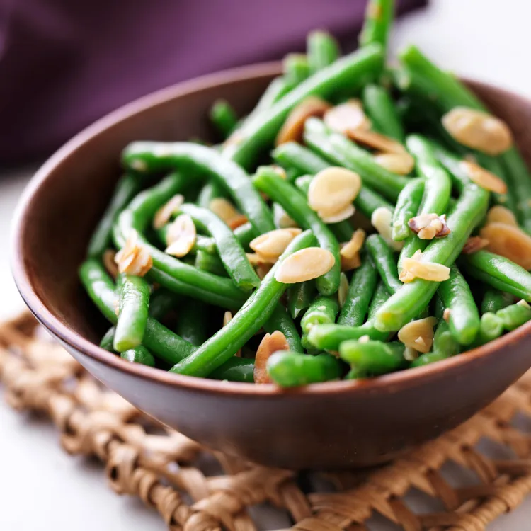 Green beans with almond and lemon dressing