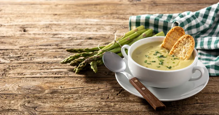 Leek asparagus and herb soup
