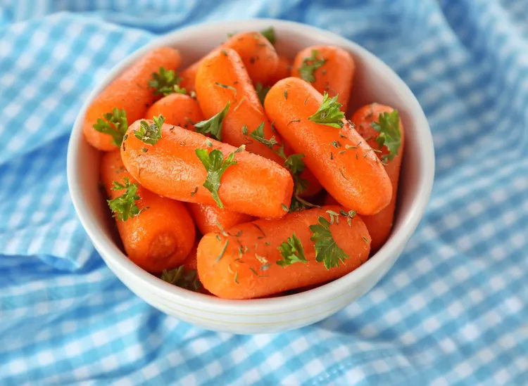 Maple orange glazed carrots