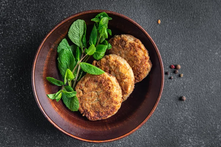 Mushroom and walnut patties