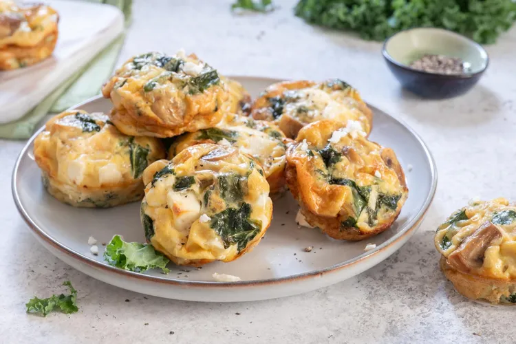 Puff pastry spinach cups