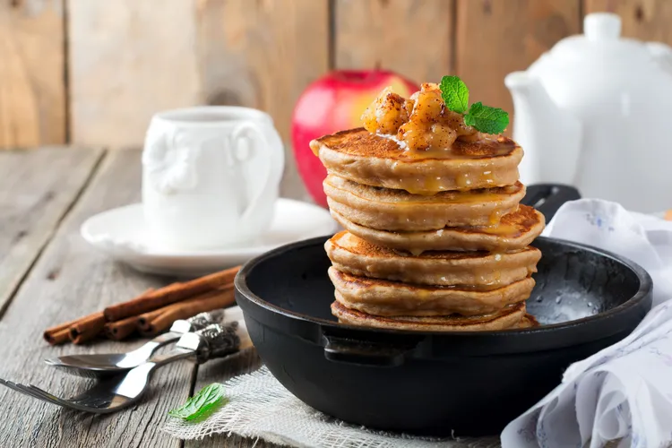 Ricotta pancakes with maple-glazed apples
