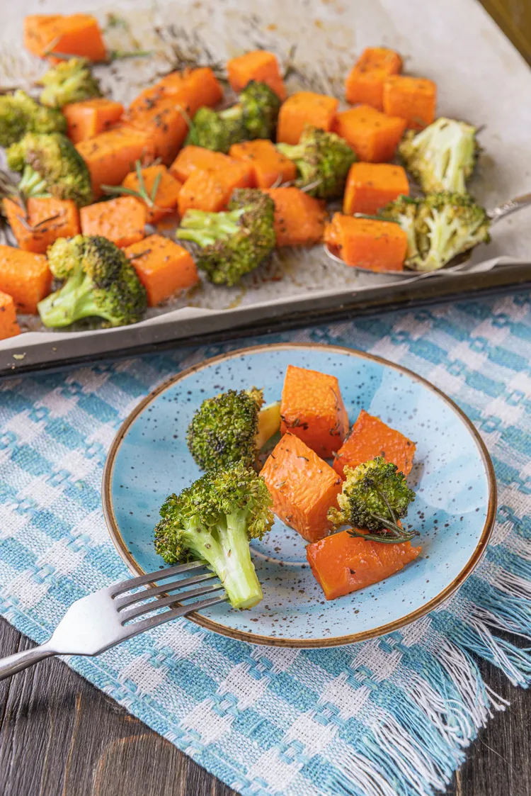 Sesame roasted carrots and broccoli