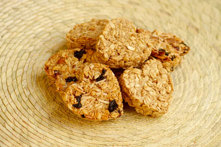 Easiest-ever date and oat cookies