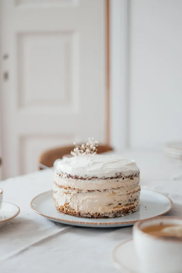 Gingerbread naked layer cake