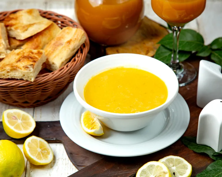 Greek lemon soup (avgolemono)