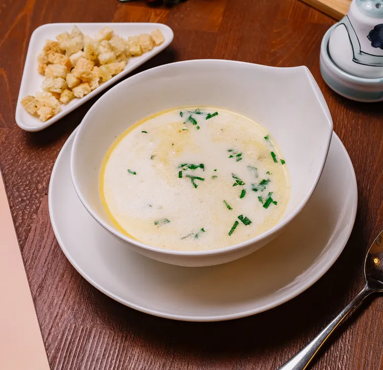 Roasted garlic and potato soup