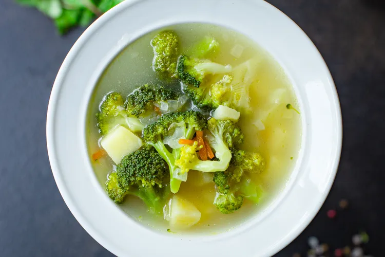 Thai green curry and broccoli soup