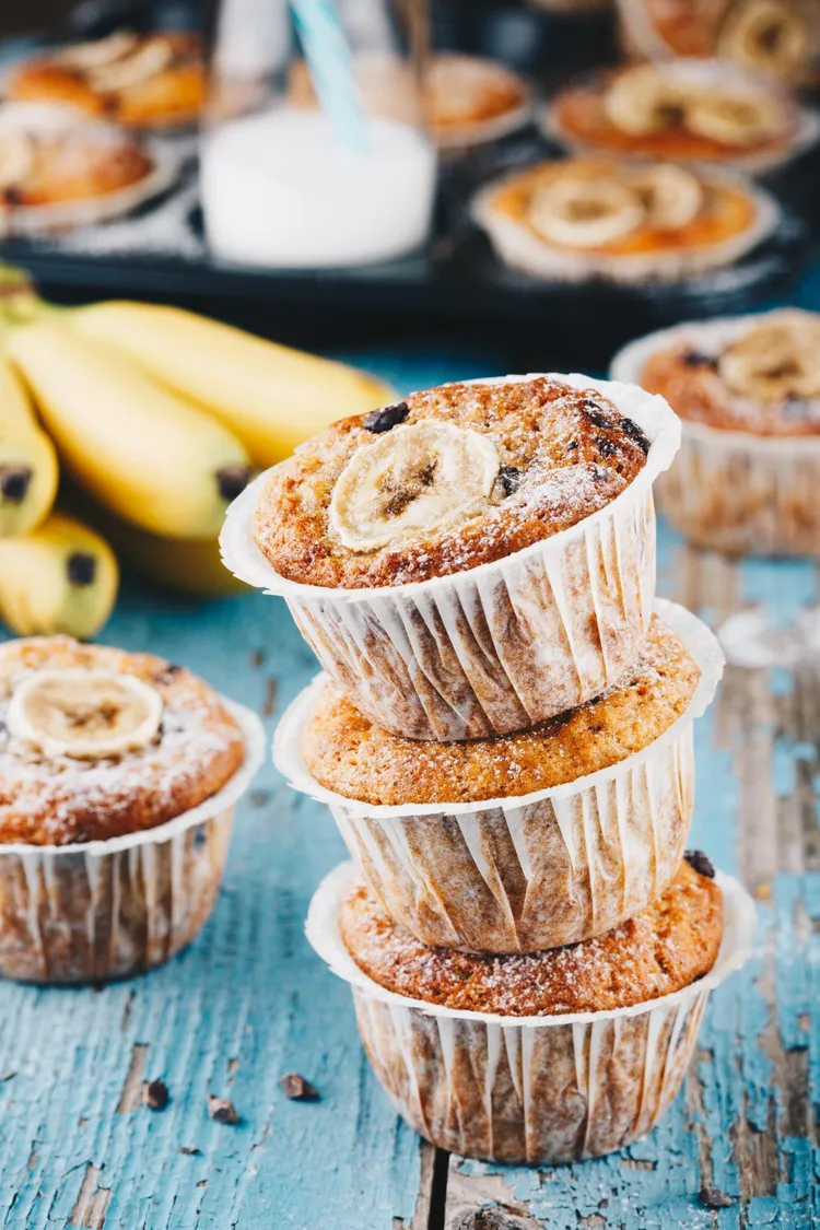 Banana and rolled oat muffins