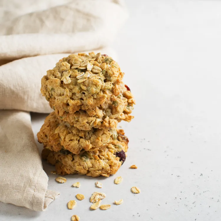Anzac biscuits with macadamia nuts