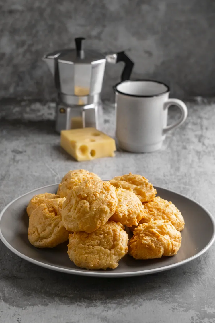 Cheddar "biscuits"