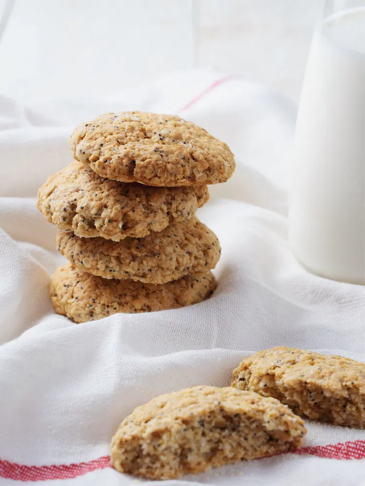 Cinnamon anzac biscuits