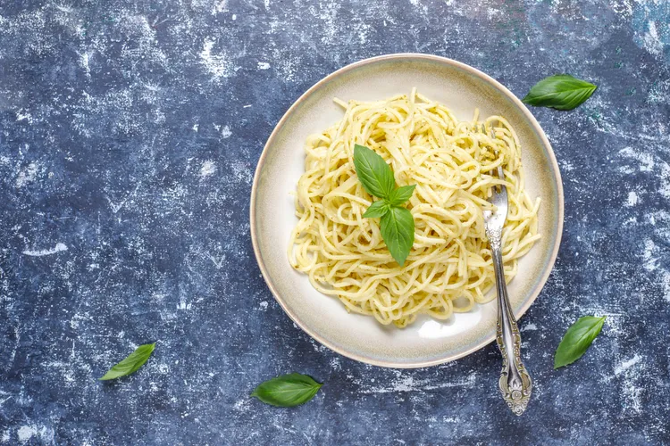 Lemon and basil spaghetti