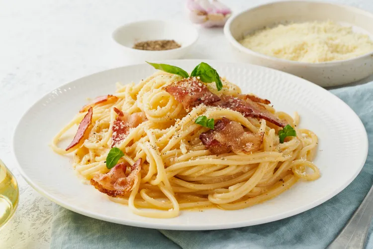 Lower-fat spaghetti carbonara