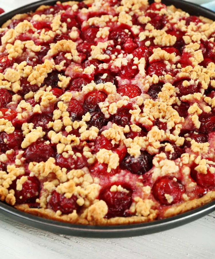Roasted strawberry crumble
