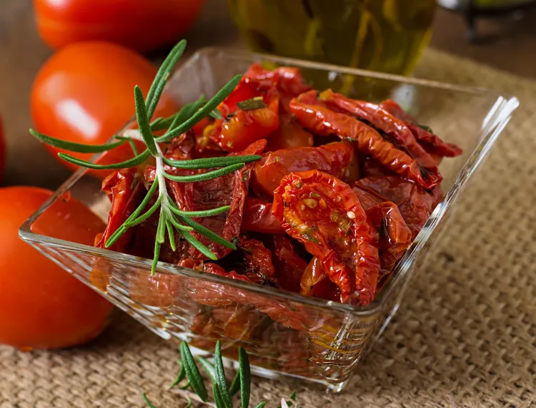 Semi-dried tomatoes