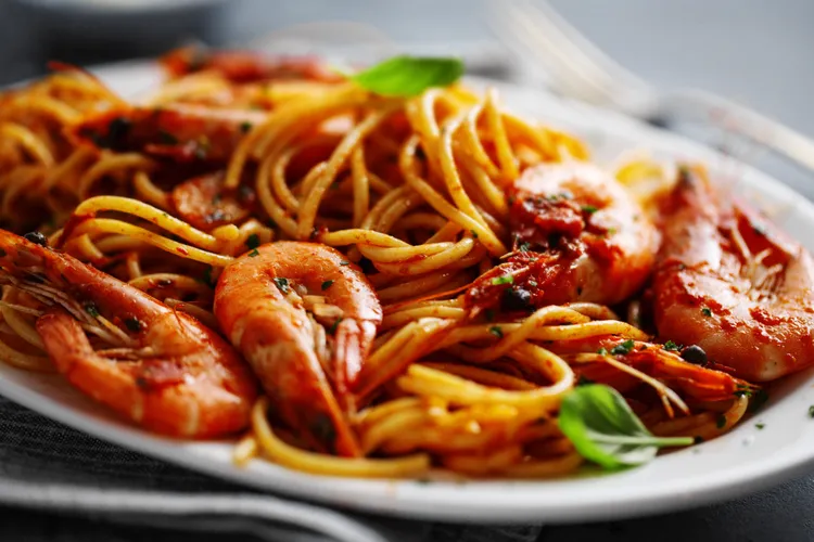 Spaghettini with shrimps and blistered chilli pesto