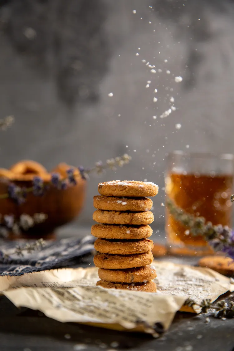 Spiced honey biscuits