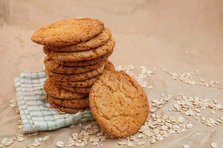 The best chewy anzac biscuits