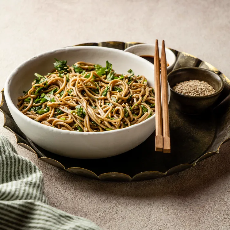 Wilted spinach noodles