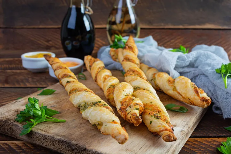 Cheese and bacon pastry twists