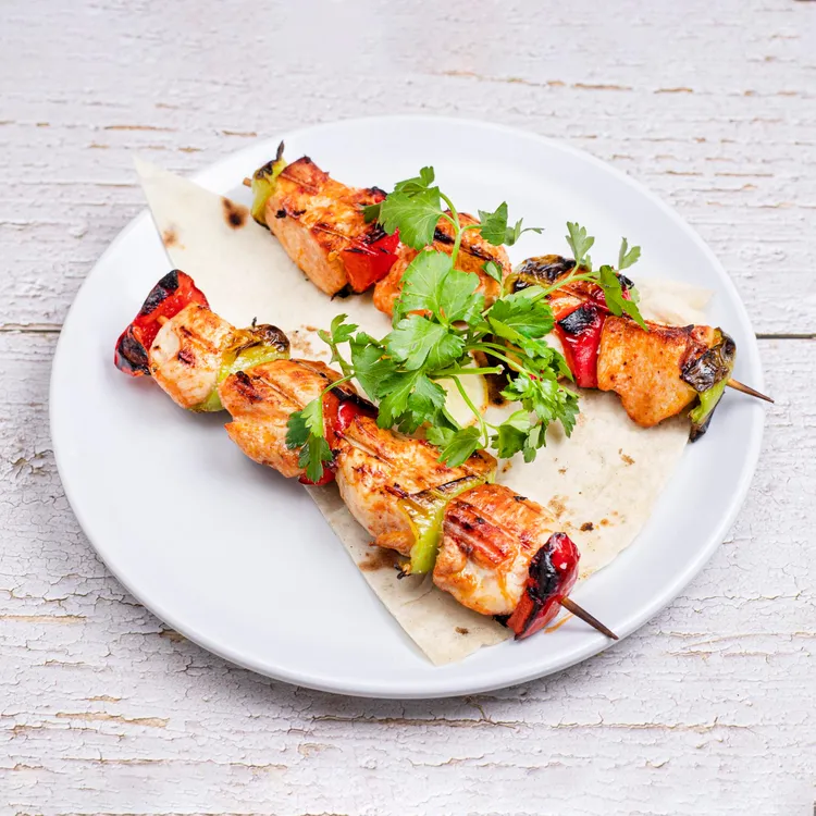 Lemon and garlic chicken kebabs