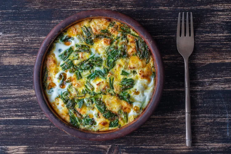 Lite leek and feta frittata