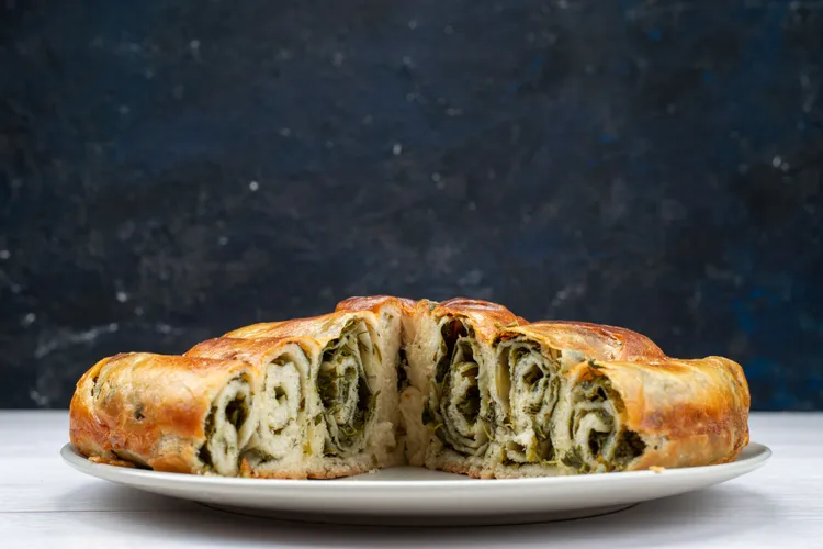 Pesto wholemeal rolls