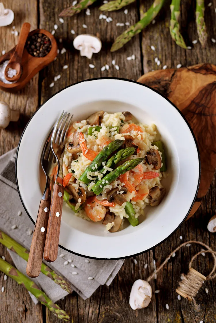 Quick shrimp, asparagus & mushroom risotto