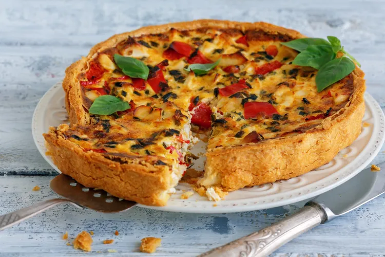 Vegetable tart with almond pastry