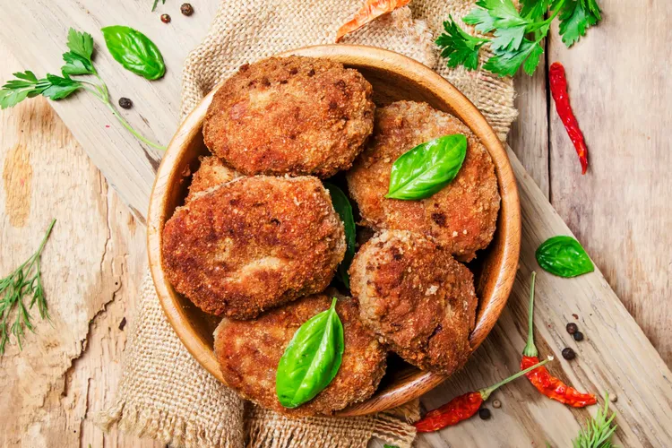 Beef and vegetable rissoles
