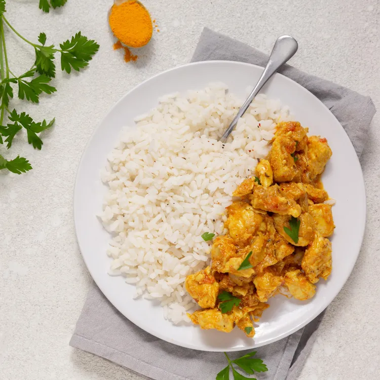 Chicken, cashew and coconut curry
