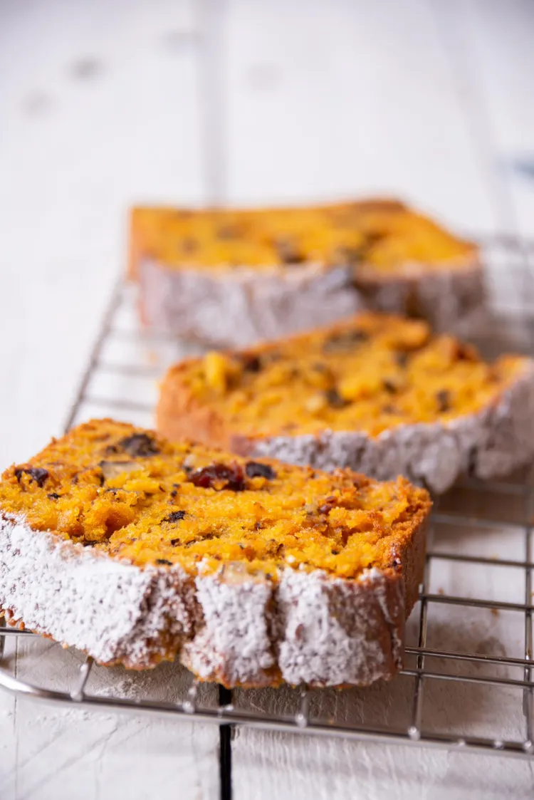 Apricot and carrot loaf