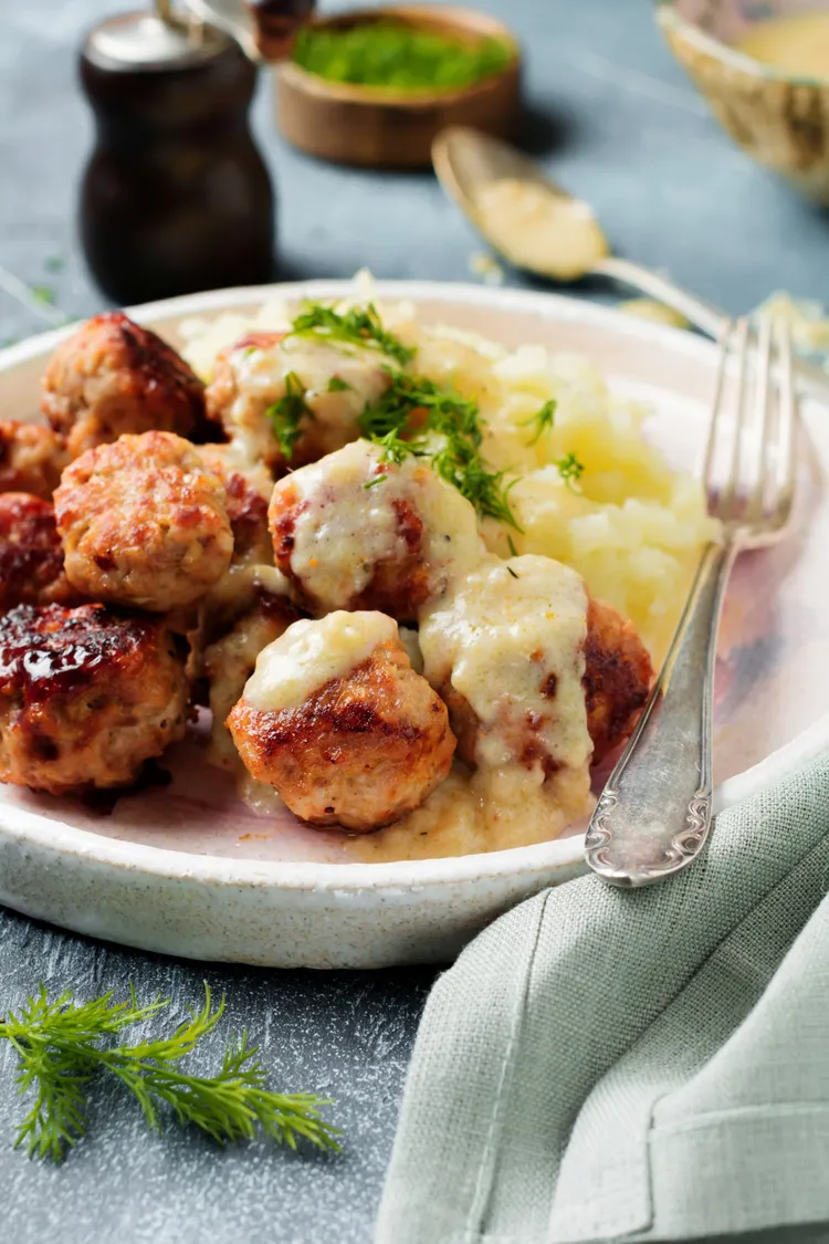 Rissoles with potato salad