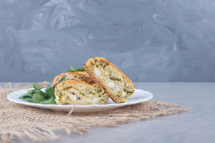 Spinach, fetta and pine nut pull-apart