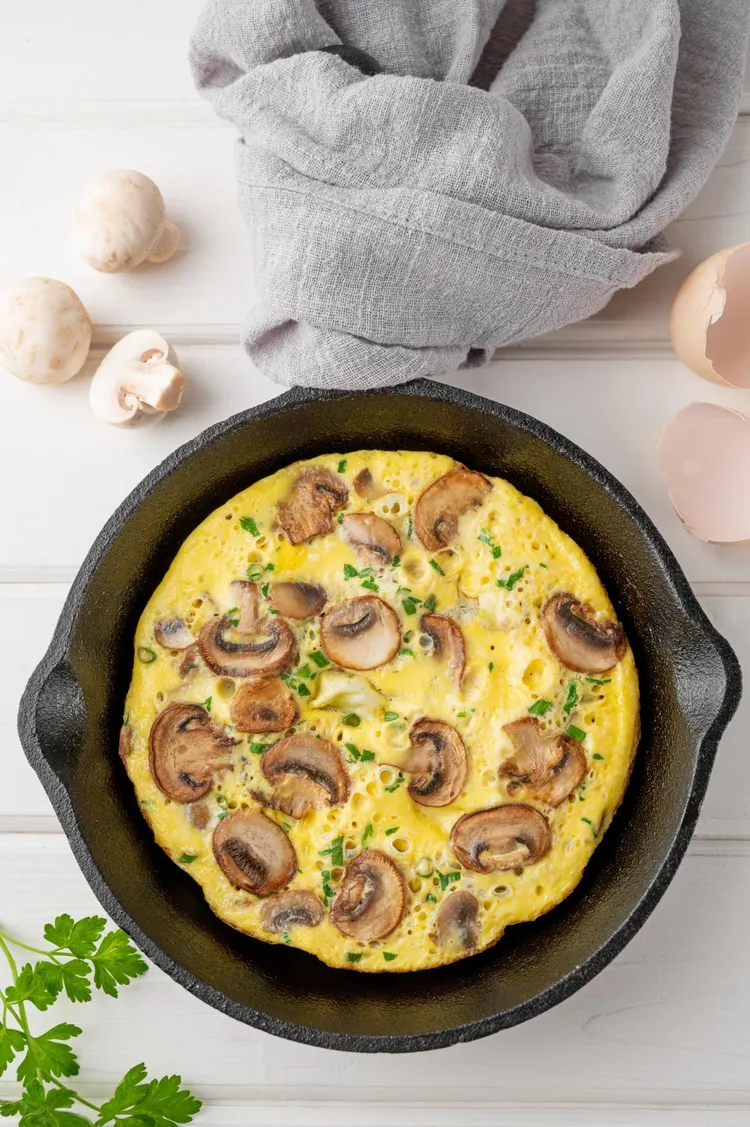 Mushroom and mixed herb omelette