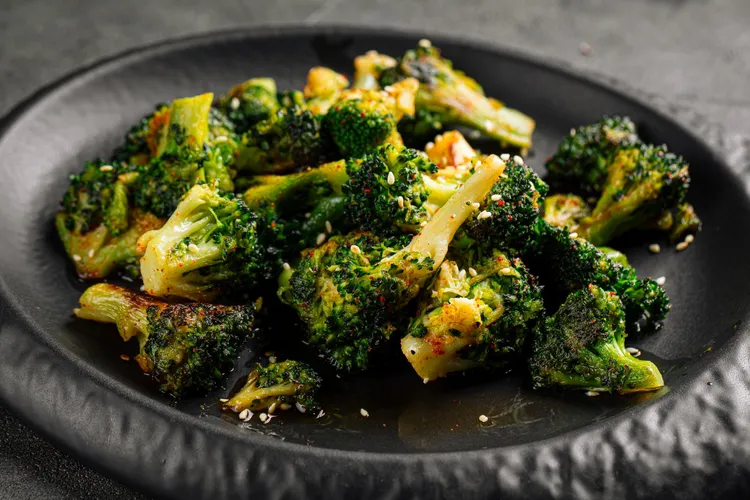 Broccolini with garlic and sesame