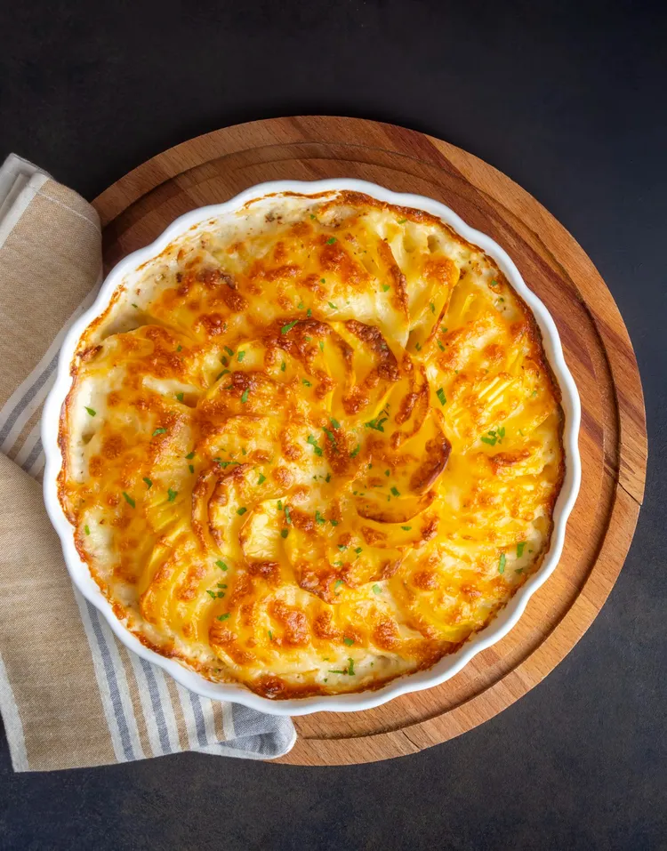Garlic and thyme scalloped potatoes