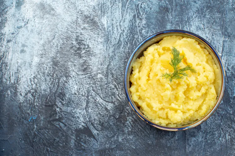 Creamy garlic mash