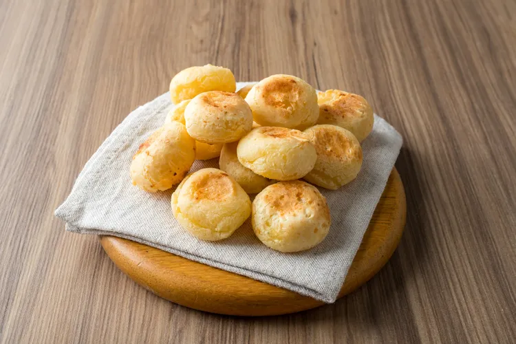 French onion cheese puffs