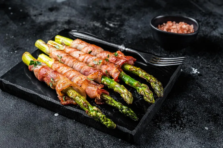Asparagus and prosciutto