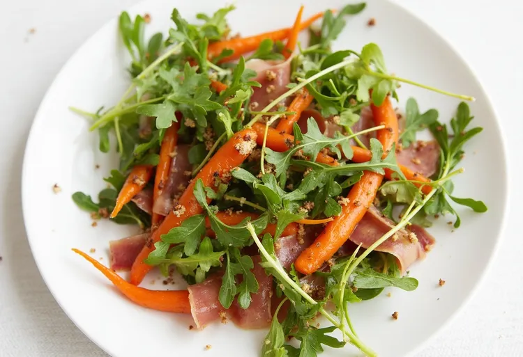Caramelised carrot and rocket salad