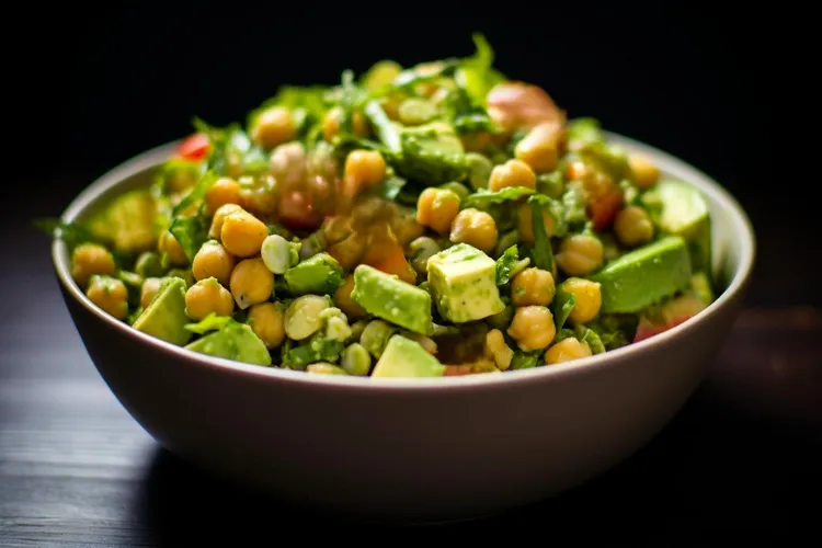 Avocado and chickpea salad