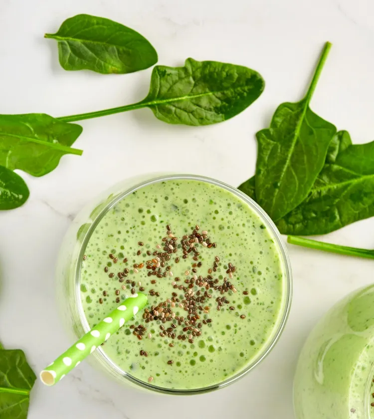 Spinach and chia smoothie