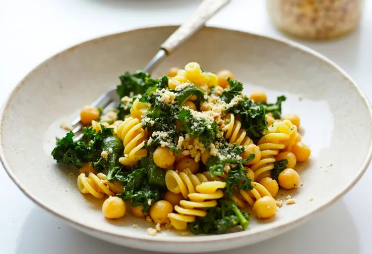 Vegan kale and chickpea pasta