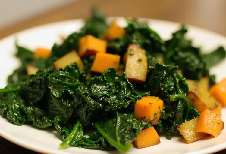 Sweet potatoes and kale breakfast