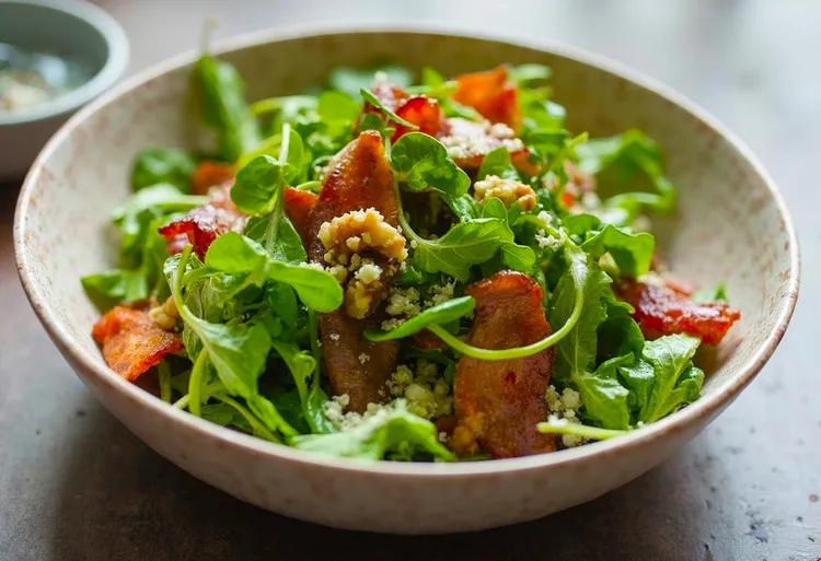 Watercress, crispy bacon and walnut salad